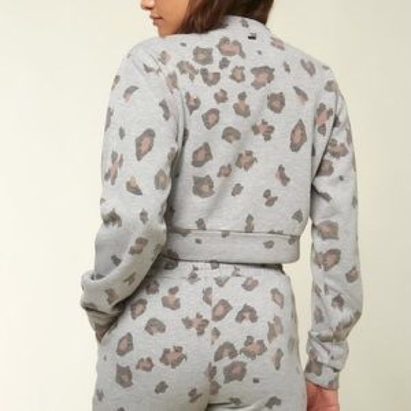 🌴🌼O’Neill- NOVIE CROPED SWEATER🌼🌴 - Picture 7 of 10